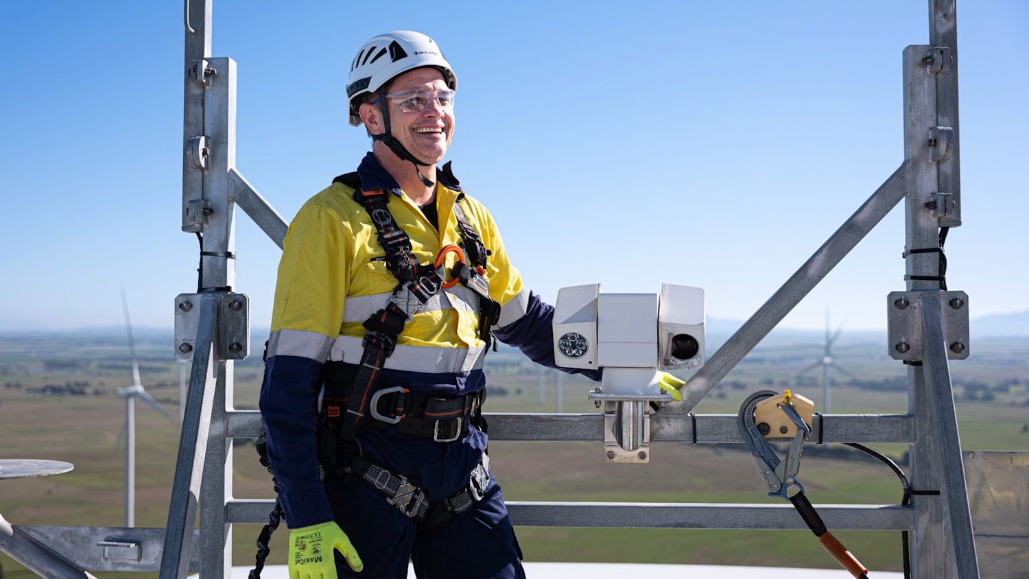 How wind farms are maintained image