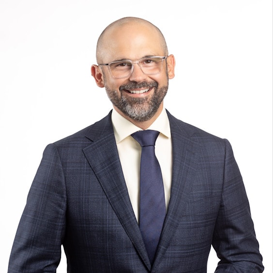 Minister Energy headshot